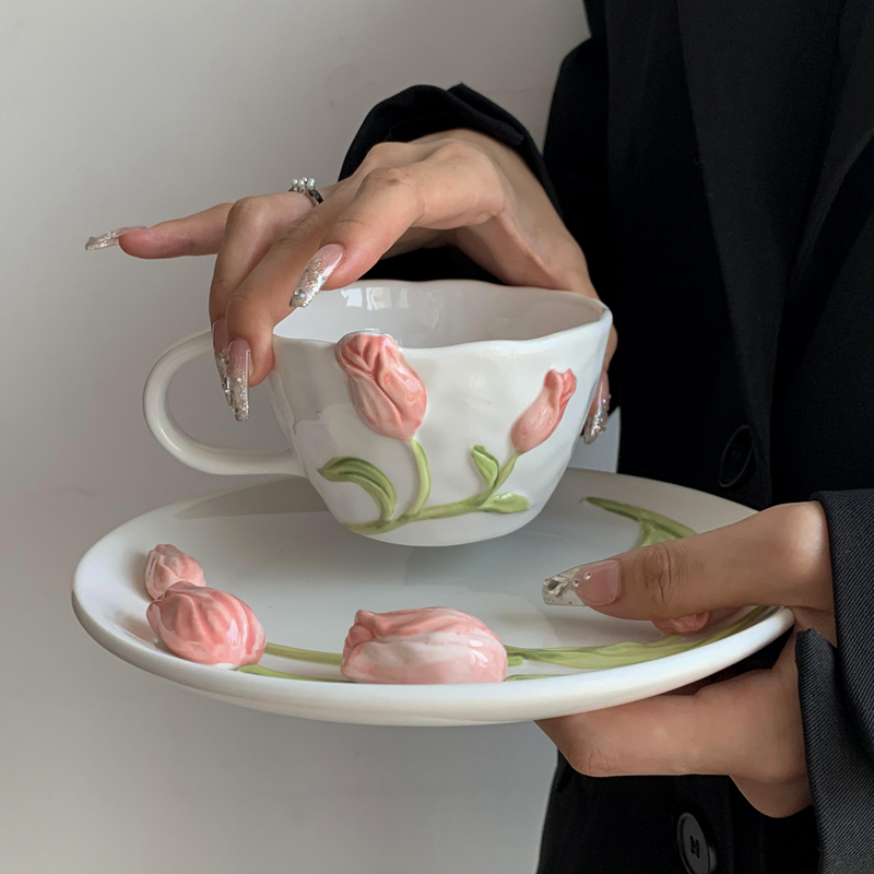 Tulip Ceramic Mug Embossed Flo - Kitchen Gadgets Best のレビューと価格