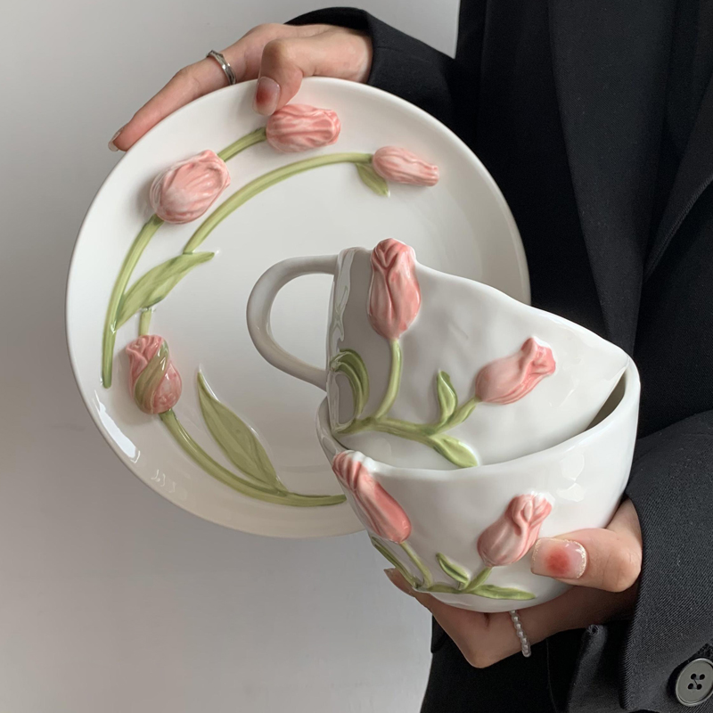Tulip Ceramic Mug Embossed Flo - Kitchen Gadgets Best のレビューと価格