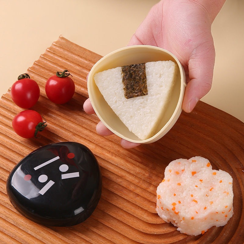 Sushi Lunch Box Triangle Rice  - Kitchen Gadgets Japanese のレビューと価格