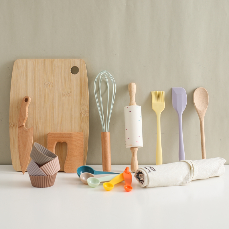 Montessori Kids Play Kitchen S - Kitchen Gadgets For Kids のレビューと価格